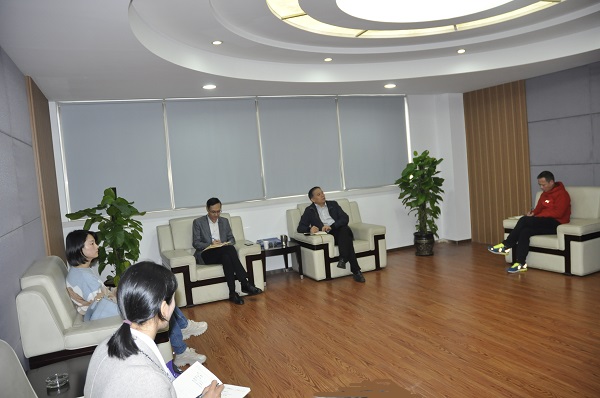 1638515349266010.jpg 座談現(xiàn)場(網(wǎng)站).jpg