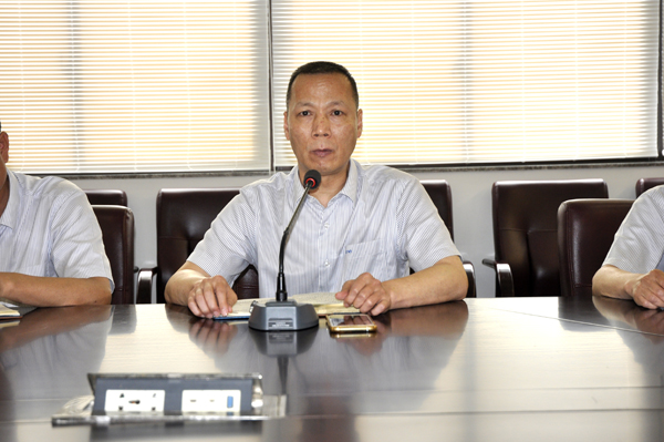 1694077396753811.jpg 趙曉斌主持會(huì)議(修)網(wǎng)站.jpg