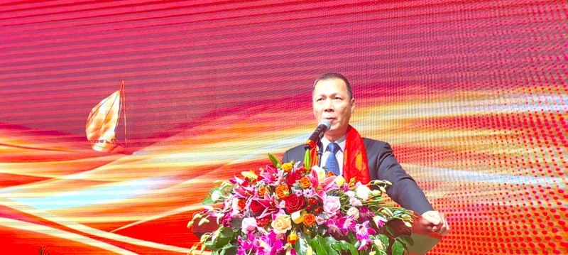 1736756477637625.jpg 趙曉斌主持會(huì)議(修)網(wǎng).jpg